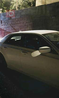 كرايسلر 300